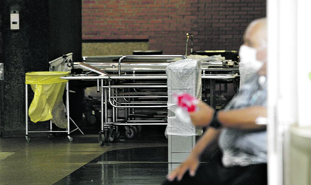 Macas no Hospital de Cl?nicas da Unicamp: unidade est? com dificuldade para ampliar leitos de UTI  (Ricardo Lima/ Correio Popular)