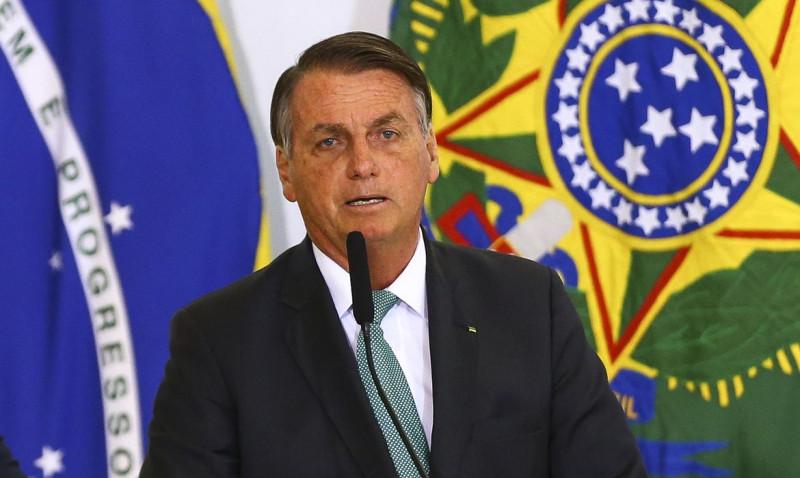 O presidente Jair Bolsonaro durante anúncio de avanços no programa federal de habitação, o Casa Verde e Amarela. (Marcelo Camargo/Agência Brasil)
