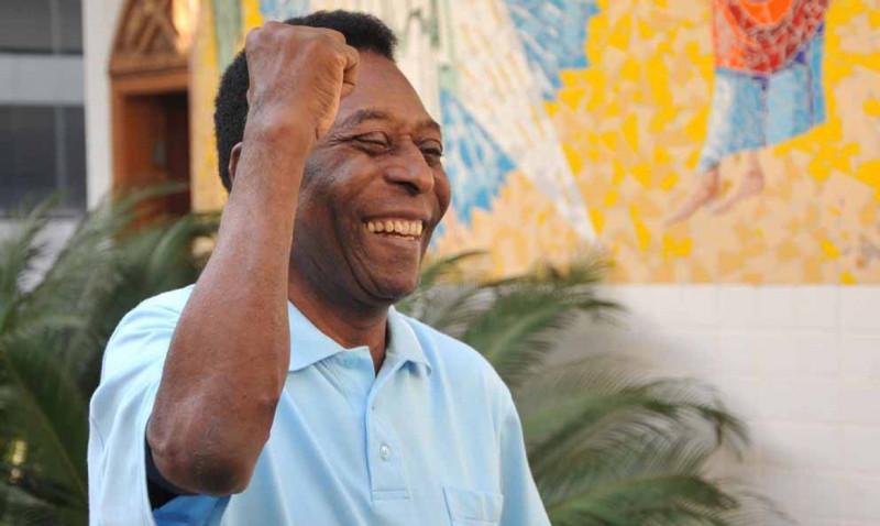 Pelé tem alta da UTI e continua em recuperação no hospital (                                    )