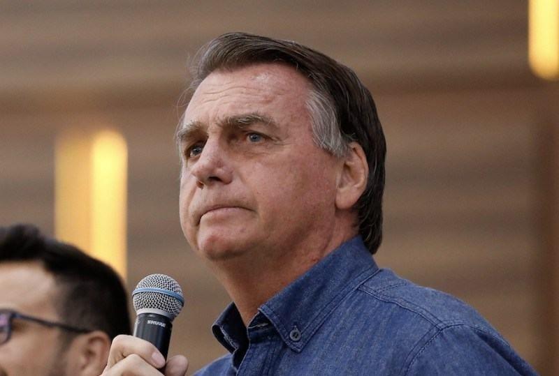 Bolsonaro vetou, no entanto, a dispensa até o dia 31 de dezembro de 2021 da exigência de comprovação de vida perante o INSS, obrigando os segurados a cumprirem a obrigação (Divulgação)
