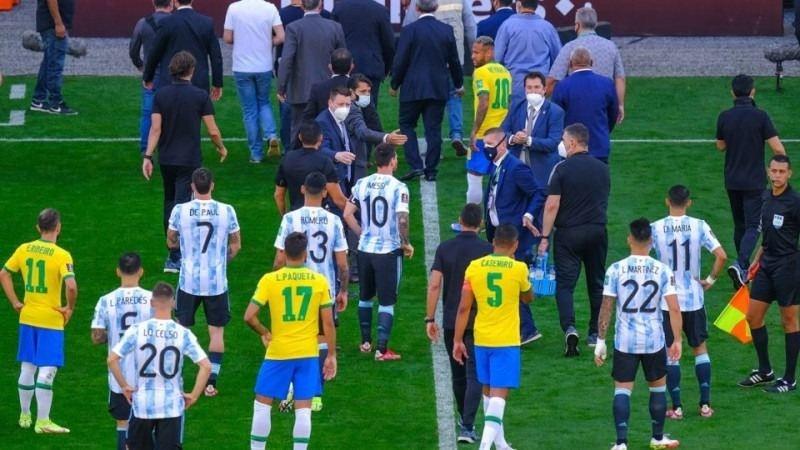 Uma nova data será definida para a continuação do jogo entre Brasil e Argentina (MARCELLO ZAMBRANA)