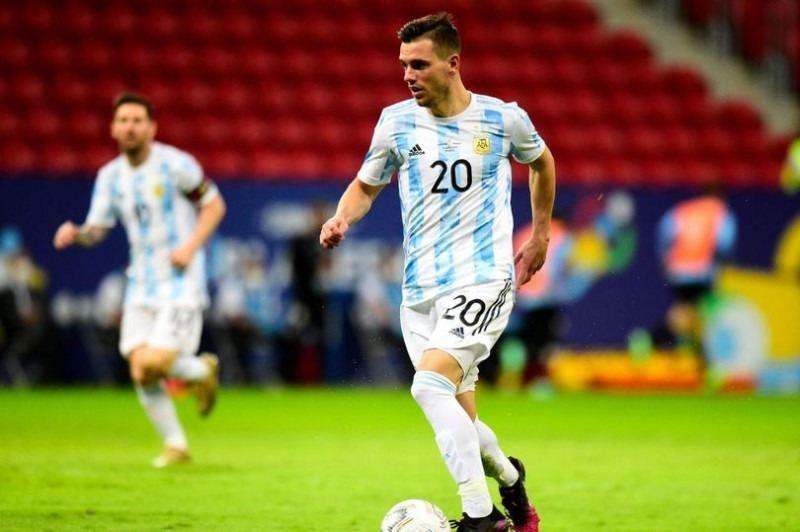 No aeroporto, os jogadores foram questionados se tiveram passagem por Reino Unido, África do Sul, Irlanda do Norte e Índia nos últimos 14 dias (MB Media)