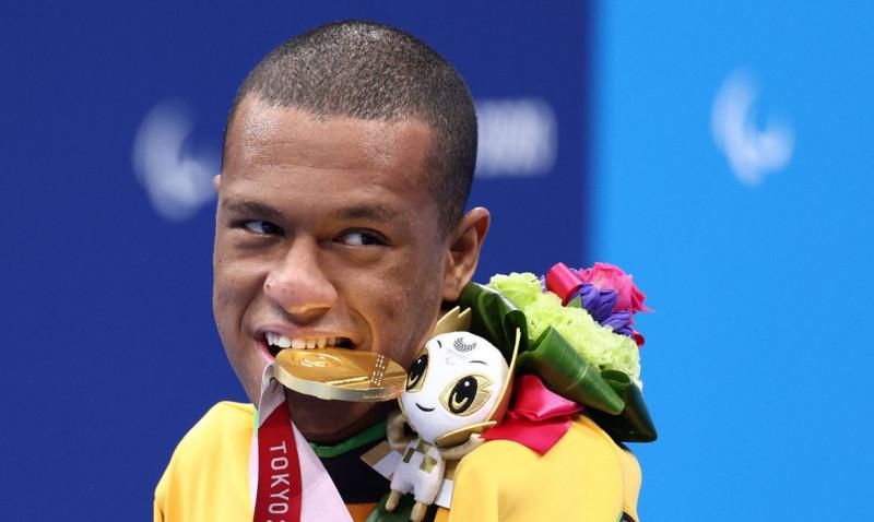 Gabrielzinho garante 2ª ouro na Paralimpíada, agora nos 50m costas 