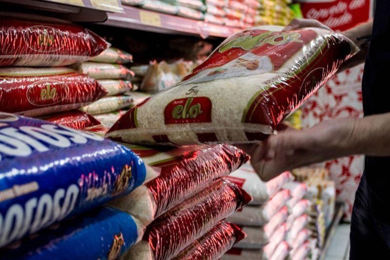 Preços dos alimentos estão entre os motivos do aumento da inflação (ROBERTO GARDINALLI/FUTURA PRESS)