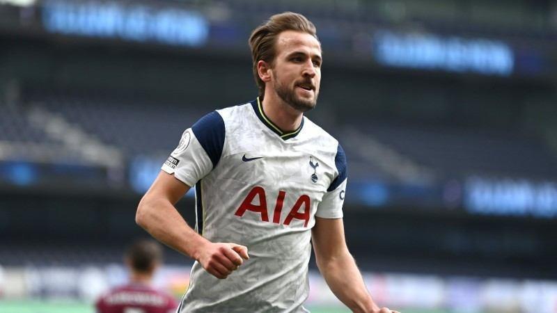 Harry Kane foi o artilheiro da última edição do Campeonato Inglês, com 23 gols, e também o maior garçom, com 14 assistências (Divulgação)