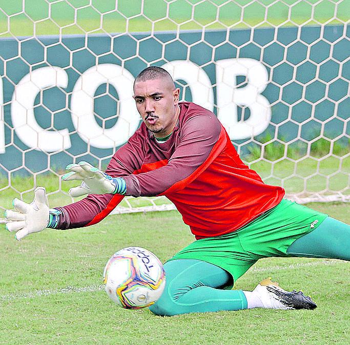 Dirigentes n?o confirmam mudan?a, mas goleiro est? de malas prontas (Importação)