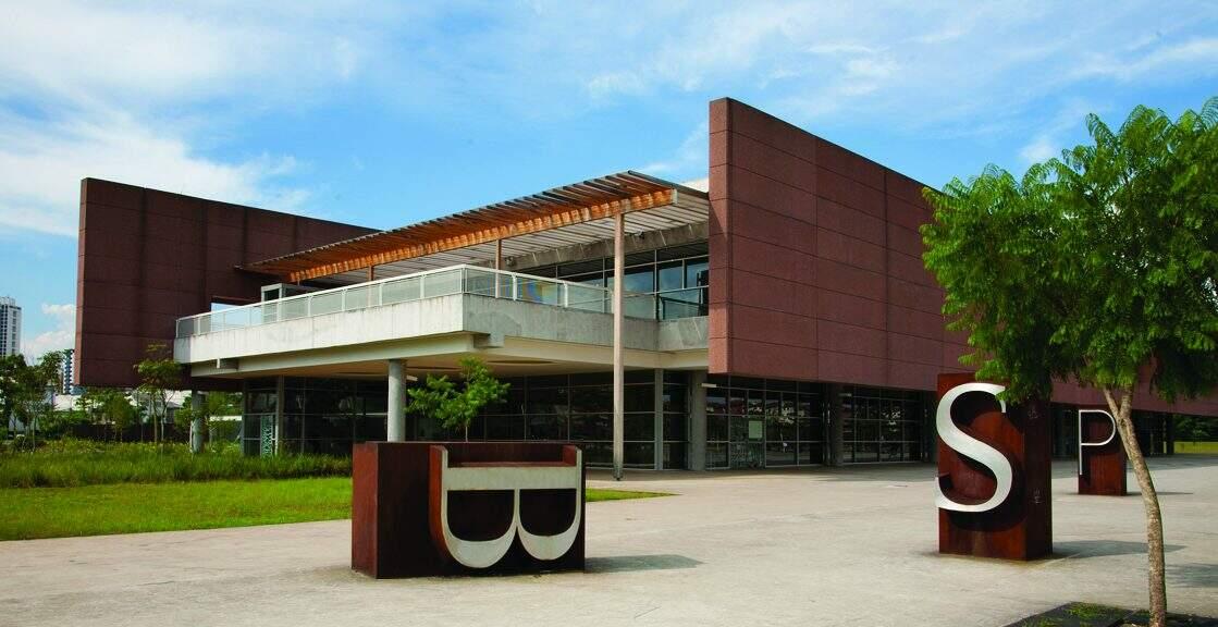 A Biblioteca de S?o Paulo e o Parque Villa-Lobos est?o emprestando livros pela internet (Importação)