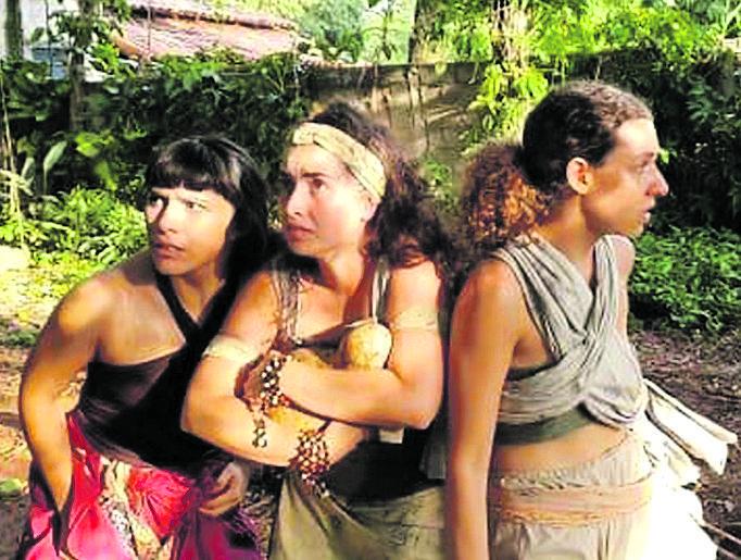 Iara Medeiros, R?bia Galera e Leticia Michelani: todas elas s?o uma (Importação)