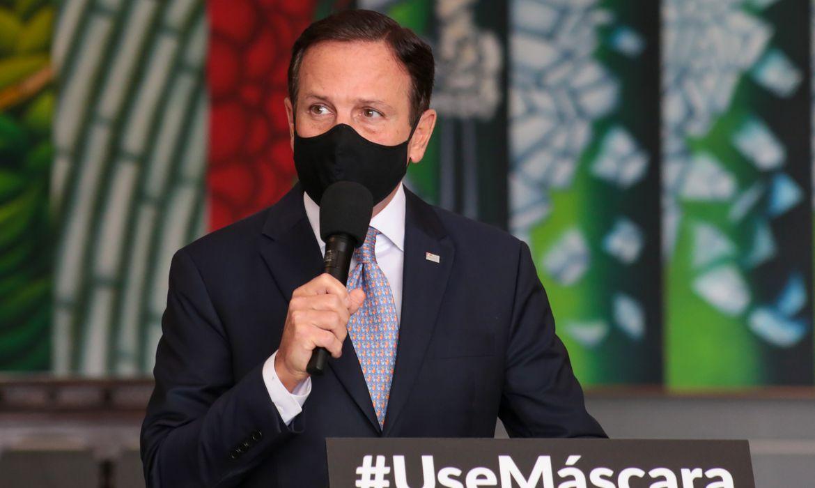 O governo de Jo?o Doria (PSDB) recuou de parte do corte de verbas do Hospital Estadual de Sumar? (HES) e anunciou que vai retomar os atendimentos pedi?tricos.  (Importação)