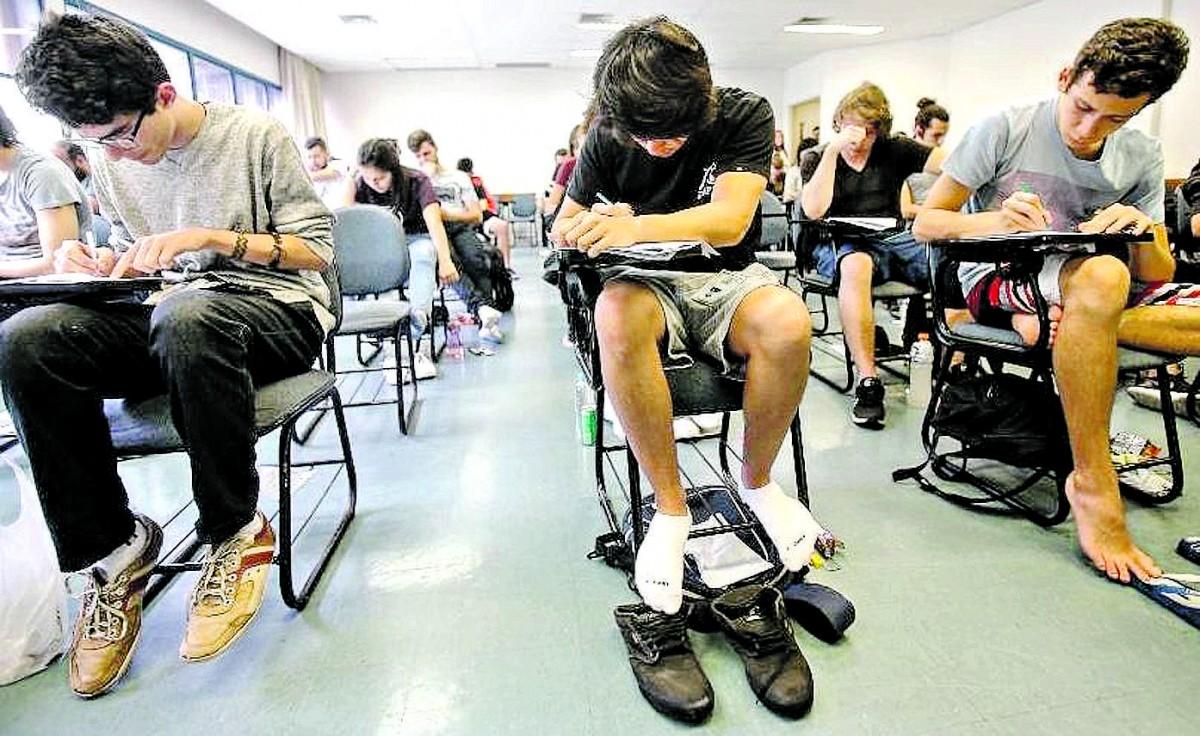 São 8.242 vagas destinadas via vestibular e outras 2.905 por meio do Sistema de Seleção Unificada (Sisu), com notas do Exame Nacional do Ensino Médio (Enem) (Cedoc/RAC)