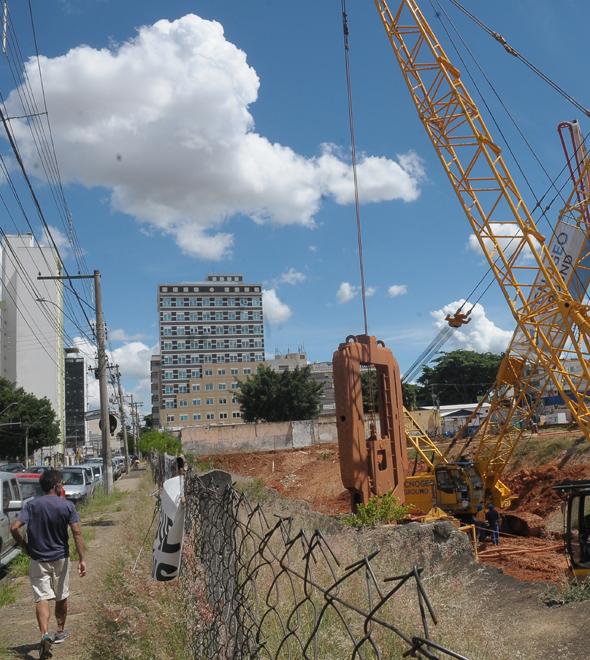 A previsão é que a edificação seja finalizada em cerca de 30 meses, caso não ocorra nenhum problema (Matheus Pereira/AAN)