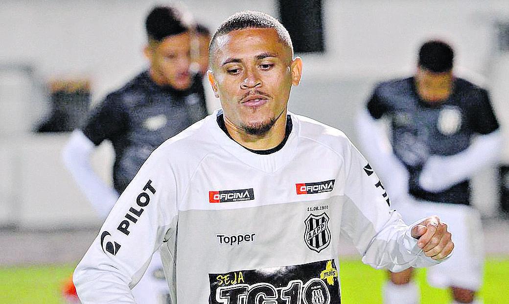 João Paulo volta após cumprir suspensão e reencontra seu ex-time pela 1ª vez desde que o deixou no fim de 2019 (Ponte Press / Álvaro Jr)