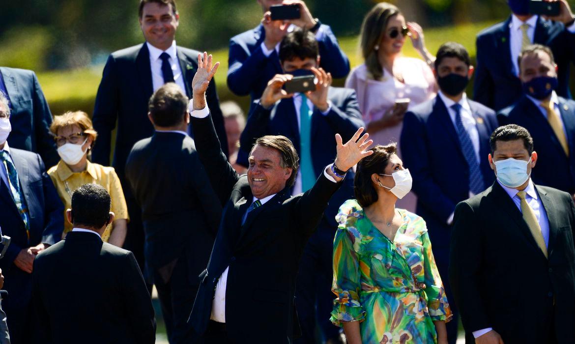 O presidente Jair Bolsonaro, ministros e autoridades participam de cerimônia comemorativa do 7 de Setembro, no Palácio da Alvorada. (Marcelo Camargo/Agência Brasil)