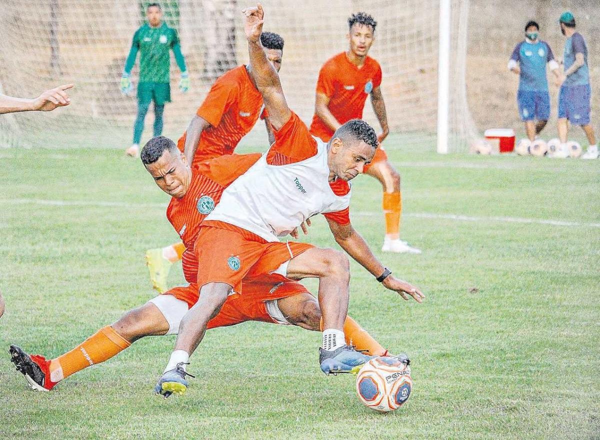O volante Deivid reforça a importância das duas partidas em casa: "Concordo que são jogos decisivos, mas devemos focar primeiro no Náutico (Deivid Oliveira/Guarani FC)