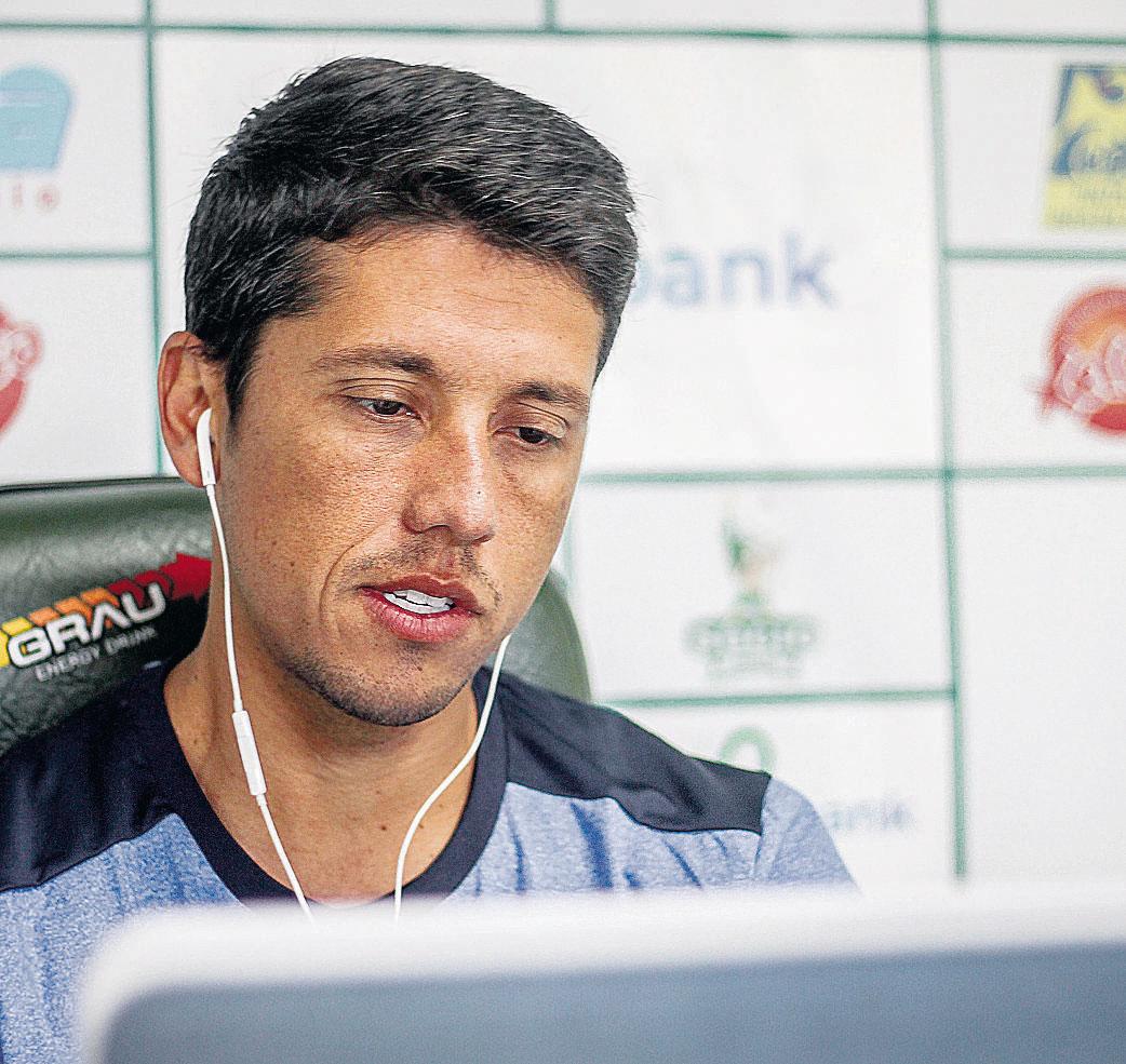 Thiago Carpini diz que a responsabilidade pela má fase não é só dele (David Oliveira/Guarani FC)