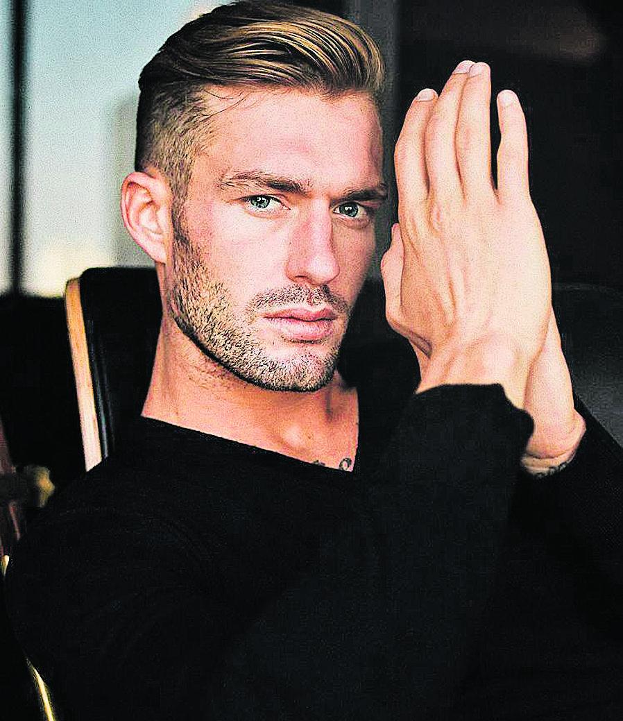 Chad Hurst para capa da Victor Magazine (Kevin Roldan)