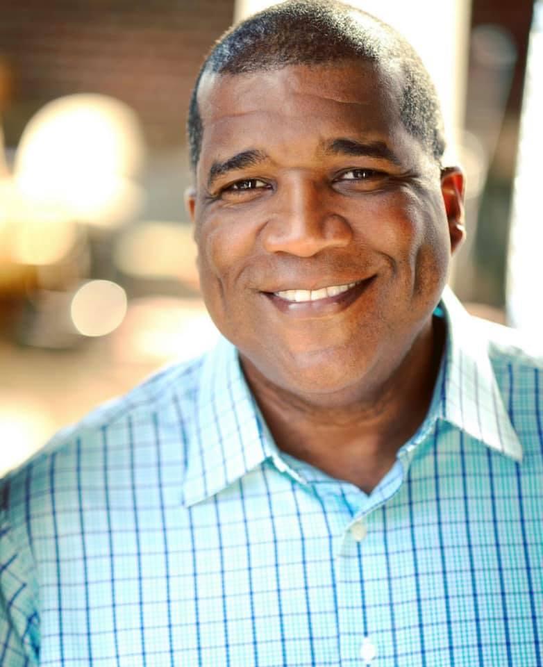 Curt Menefee (Reprodução)