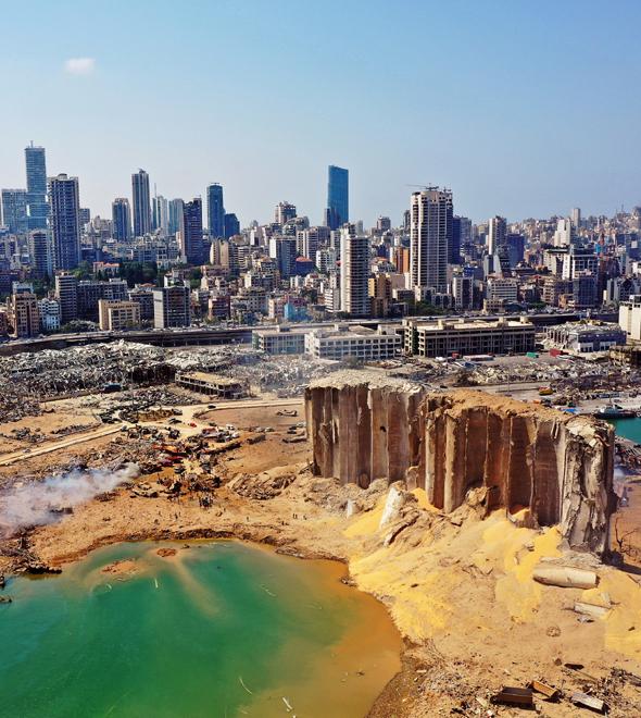 Região destruída no porto de Beirute: epicentro das violentas explosões (AFP)