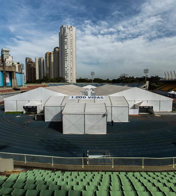 Infraestrutura montada no complexo esportivo do Ibirapuera: ocupação de leitos será regulada pela Central de Regulação de Oferta de Serviços de Saúde de SP (Van Campos/Estadão Conteúdo)