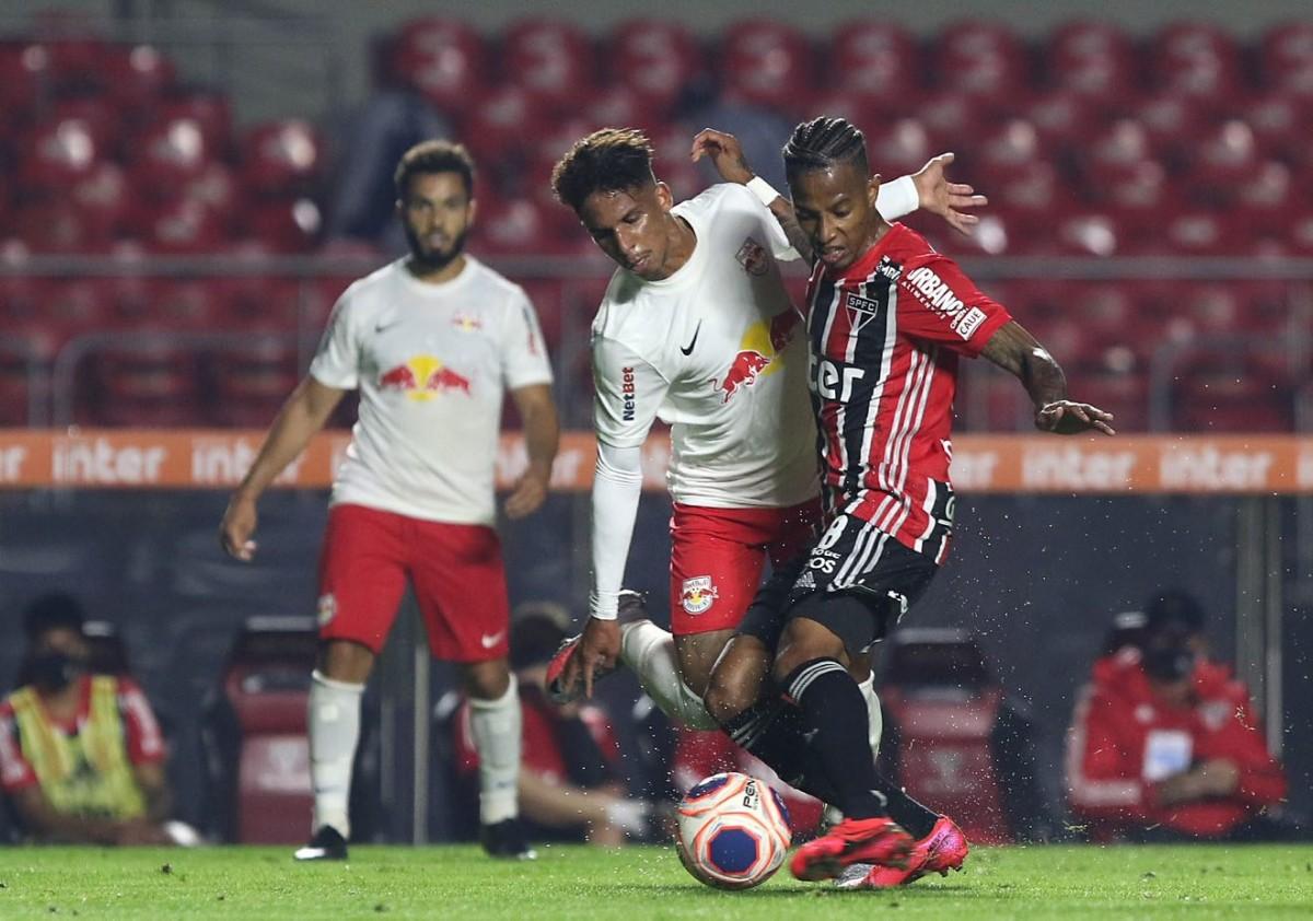 Tchê Tchê será um dos jogadores que cumprirá suspensão nessa rodada (Rubens Chiri / saopaulofc.net)