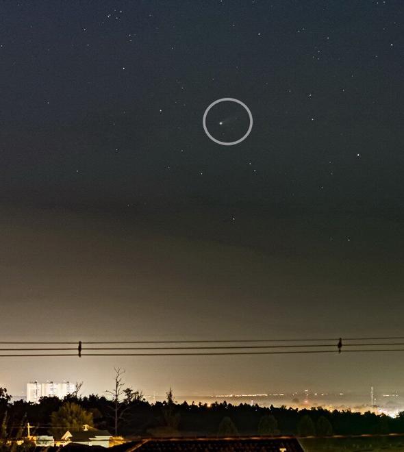 Apaixonados fotografam cometa Neowise (César Negreiros)