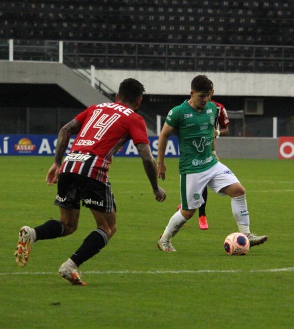 Guarani perde para o São Paulo por 3 a 1 na Vila Belmiro, em Santos (David Oliveira/Guarani Press)