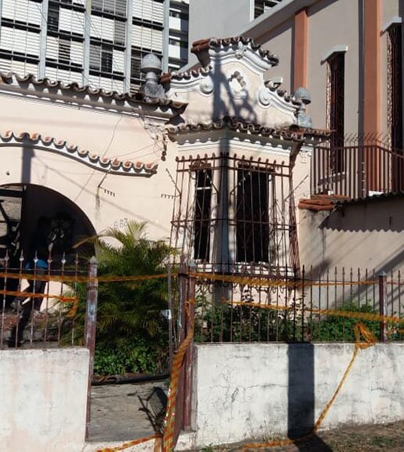 Casa paroquial pega fogo e uma pessoa morre (Wagner Souza/AAN)