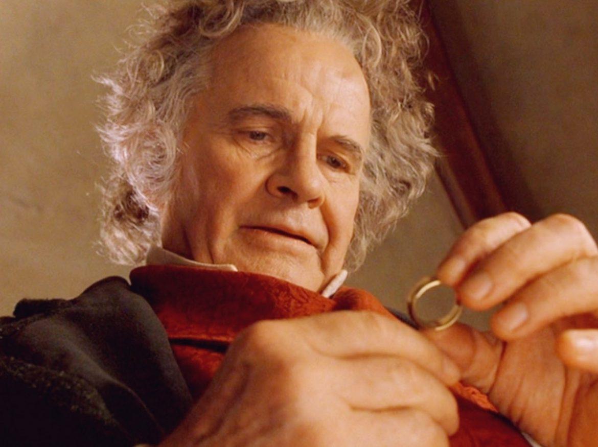 Sua representação de Bilbo Bolseiro na trilogia "Senhor dos Anéis" lhe garantiu fama permanente (Reprodução)