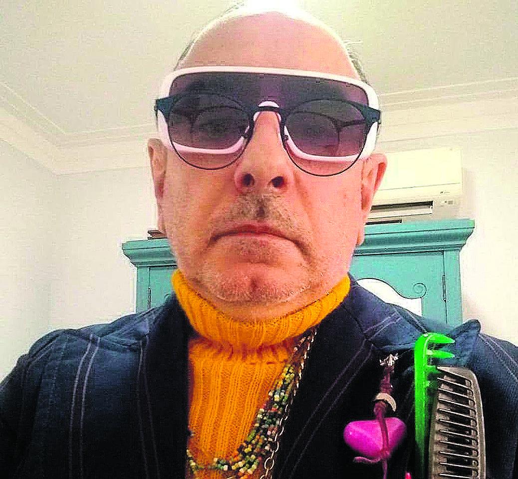 Marcelo do Canto caracterizado como Mário Lúcio: A brincadeira que se tornou uma segunda carreira (Divulgação)