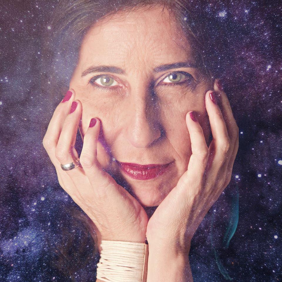 Deborah Levy (Reprodução / Facebook)