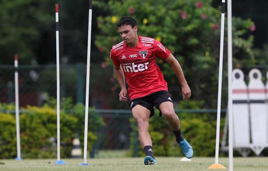 A contratação de Danilo Gomes atende ao pedido do técnico Hélio dos Anjos para fortalecer o ataque da Ponte (Rubens Chiri / São Paulo FC)