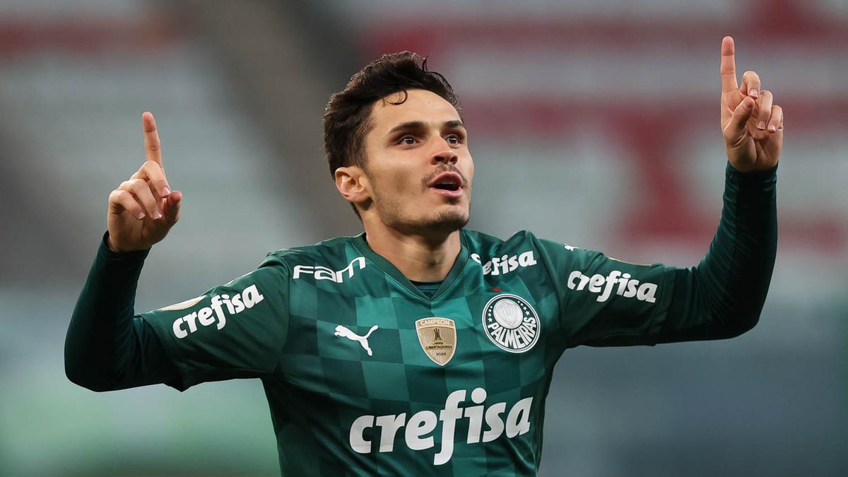 Raphael Veiga errou duas cobranças de pênalti e foi o principal responsável pela desclassificação do Palmeiras da Copa do Brasil (Divulgação)