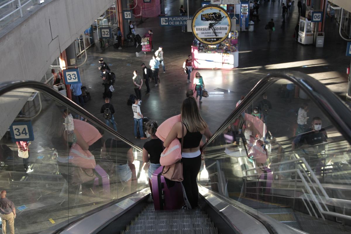 A previsão é que 87 mil pessoas devam embarcar e desembarcar pelo Terminal Rodoviário de Campinas entre hoje e a próxima segunda-feira (Ricardo Lima)