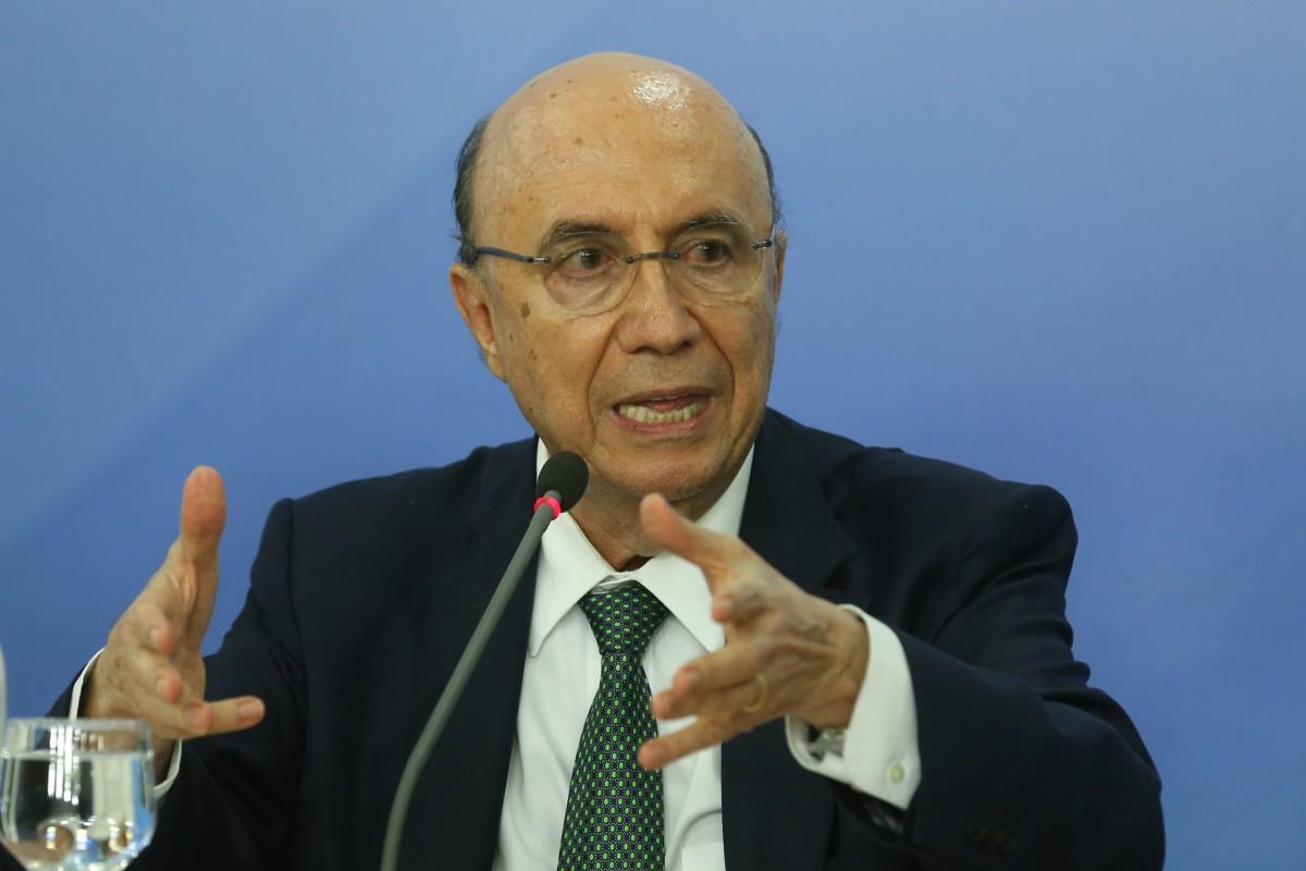 Candidato fala em confiança e promete crescimento de 4% ao ano (Valter Campanato/Agência Brasil)