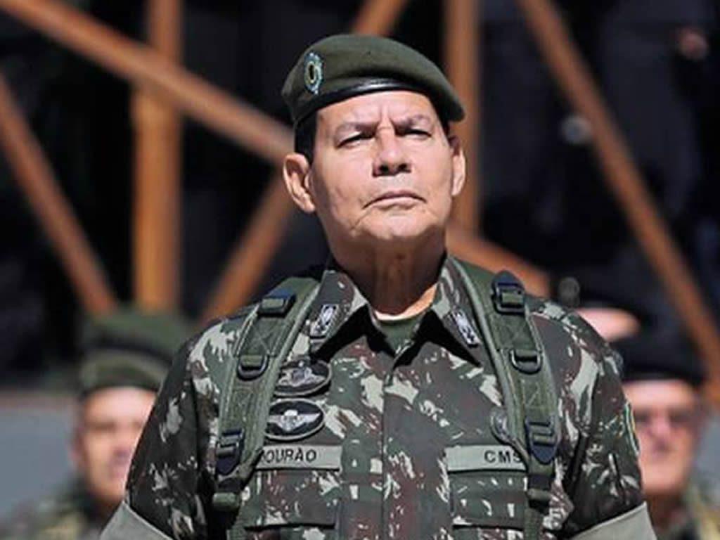 Escolhido como vice de Bolsonaro, general Mourão diz estar ?honrado? (Divulgação)