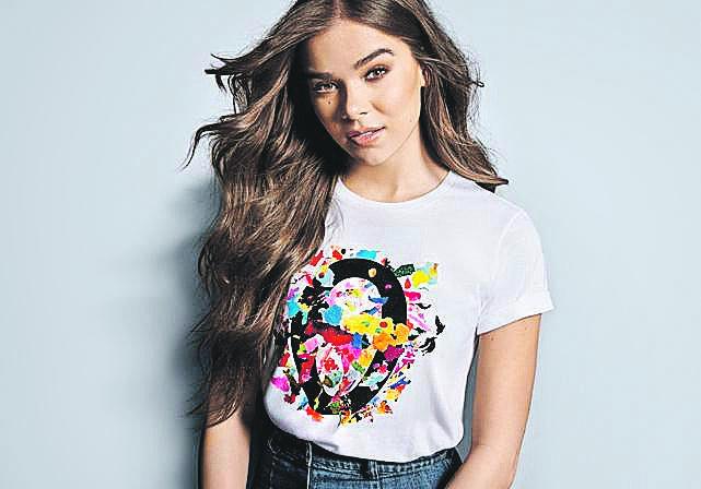 Hailee Steinfeld estrela campanha da Michael Kors (Divulgação)
