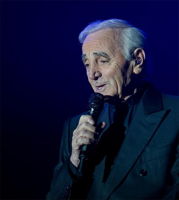 Morre o cantor Charles Aznavour aos 94 anos (AFP)