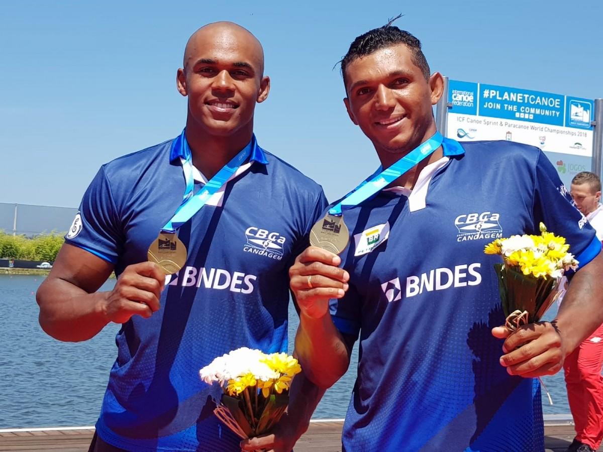 No C1 500m, Isaquias Queiroz e Erlon Souza ganham título mundial em Portugal (Divulgação)