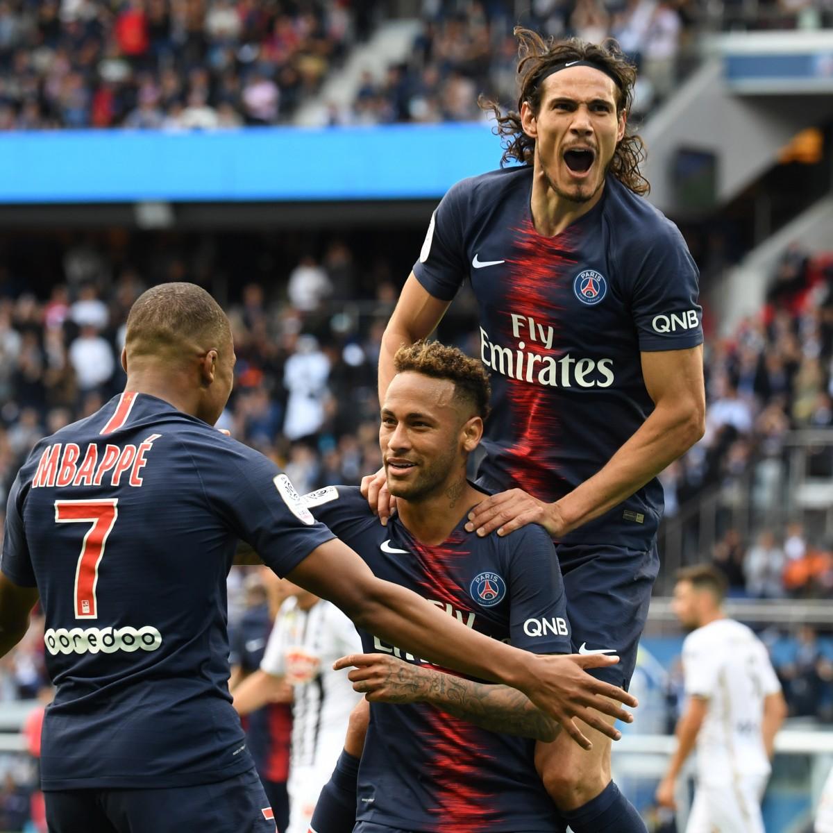 PSG vence com gols de Neymar, Mbappé e Cavani e segue 100% no Francês (AFP)