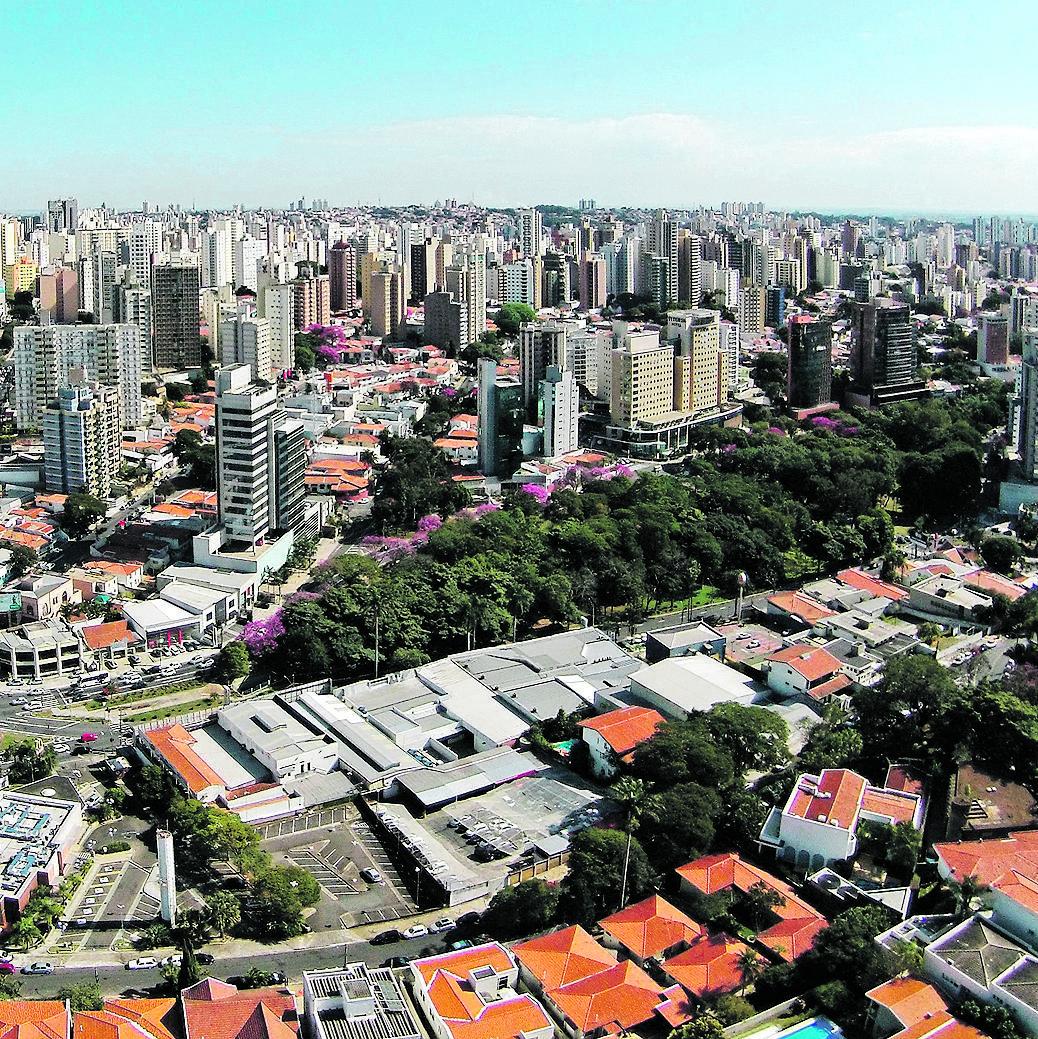 Vista aérea de Campinas: conselheiros mantêm o mínimo de cinco unidades habitacionais por hectare (Guilherme Gongra/AAN)