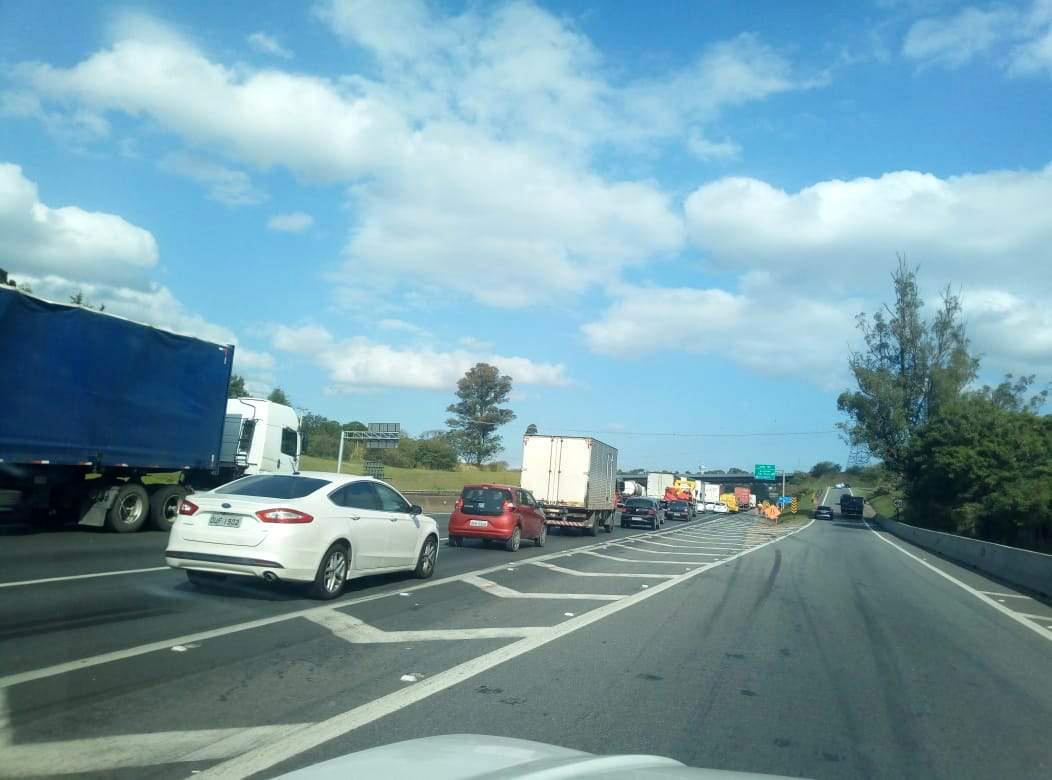 A melhoria está sendo realizada em um trecho com 12 km de extensão, entre as rodovias D. Pedro I (SP-065) e Anhanguera (SP-330), abrangendo as duas faixas em cada um dos sentidos (MARCELO PEREIRA/AAN )