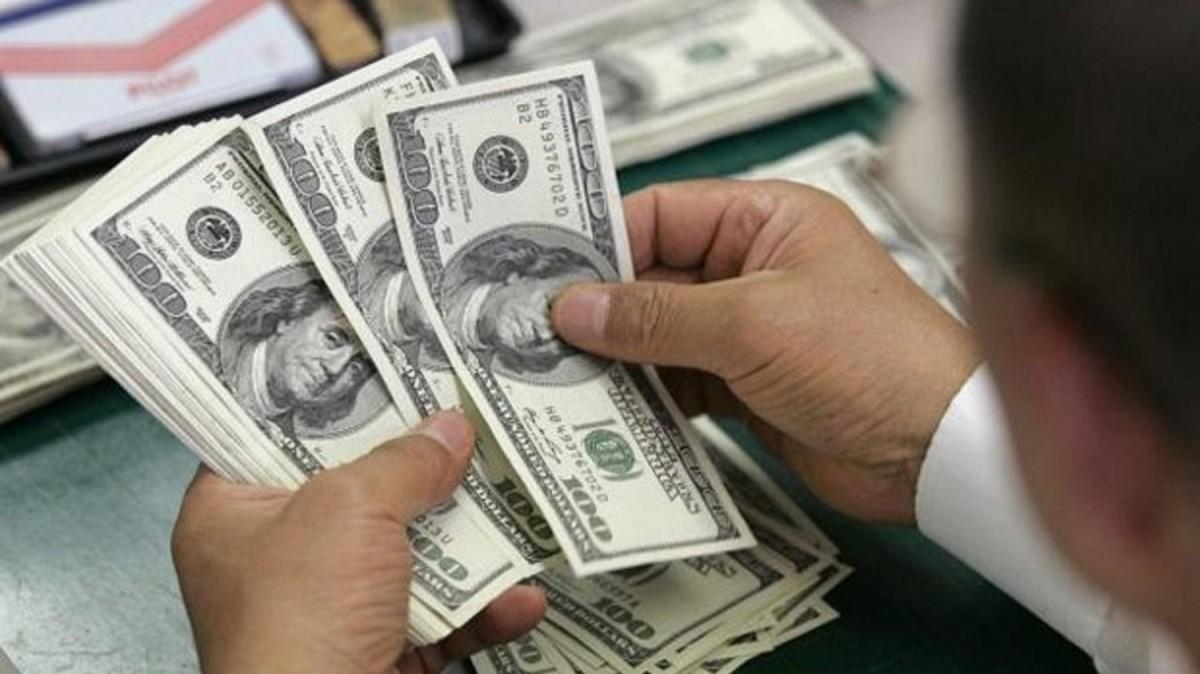 Dólar vai à máxima aos R$ 3,9127 com crise (Divulgação)