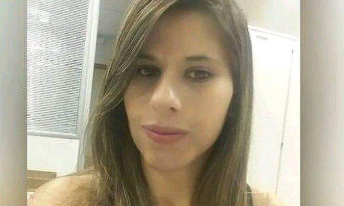 Janaína Romão, de 30 anos, foi morta a facadas pelo ex-marido (Arquivo Pessoal)