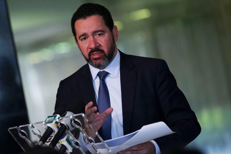 O presidente do BNDES, Dyogo Oliveira, em entrevista à imprensa no Palácio do Planalto (Antonio Cruz/Agência Brasil)