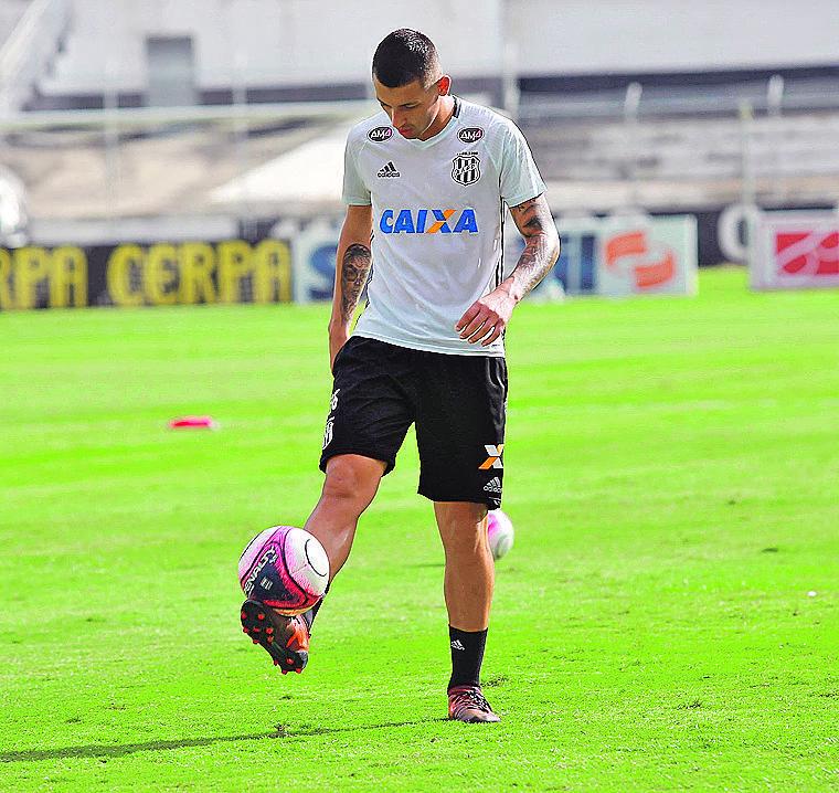 Marciel pertence ao Corinthians e tem dois gols pela Ponte Preta (Cedoc/RAC)