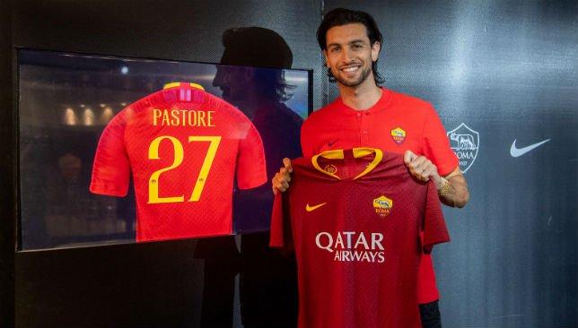 Roma oficializa contratação de Pastore junto ao PSG por R$ 108,7 milhõesr
 (Divulgação)