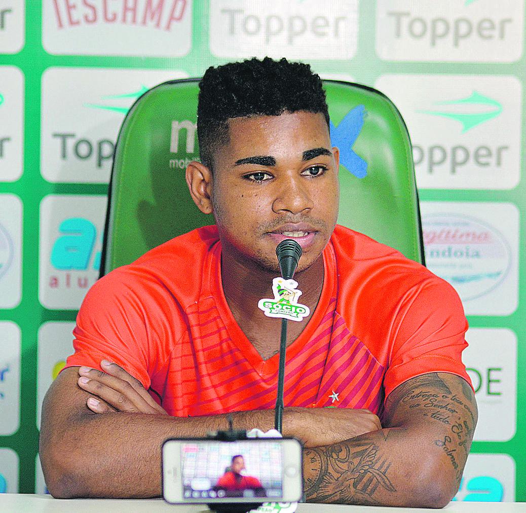 Jefferson Nem: "A gente teve alguns tropeços em casa, mas estamos amadurecendo para não repetir os erros" (Guarani Futebol Clube)