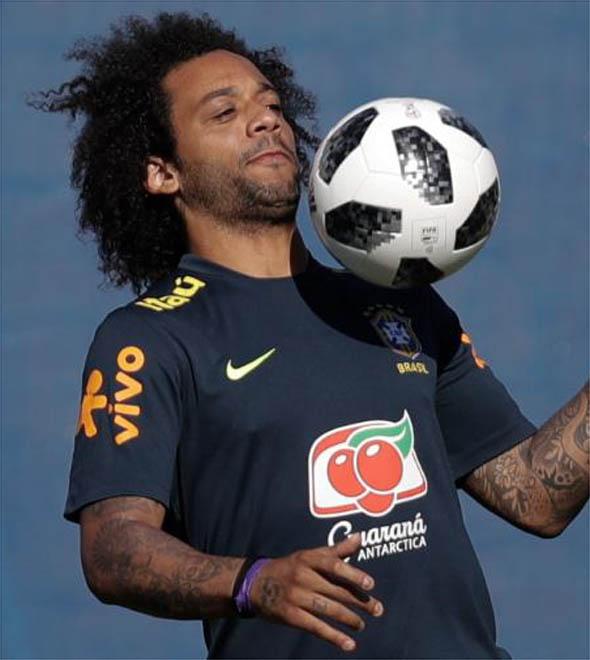 Tite confirma Marcelo como capitão na estreia e afirma: "Brasil postula ao título" (Divulgação)