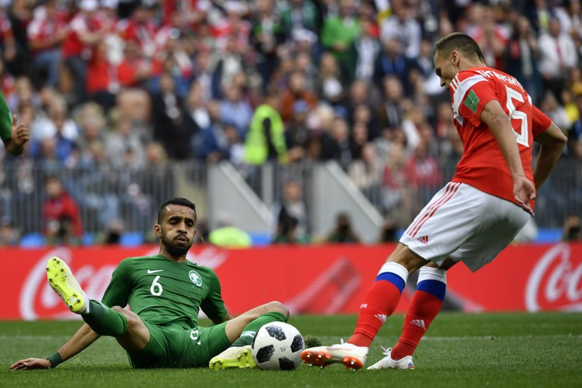 Anfitriões atropelam Arábia Saudita na estreia do Mundial (AFP)