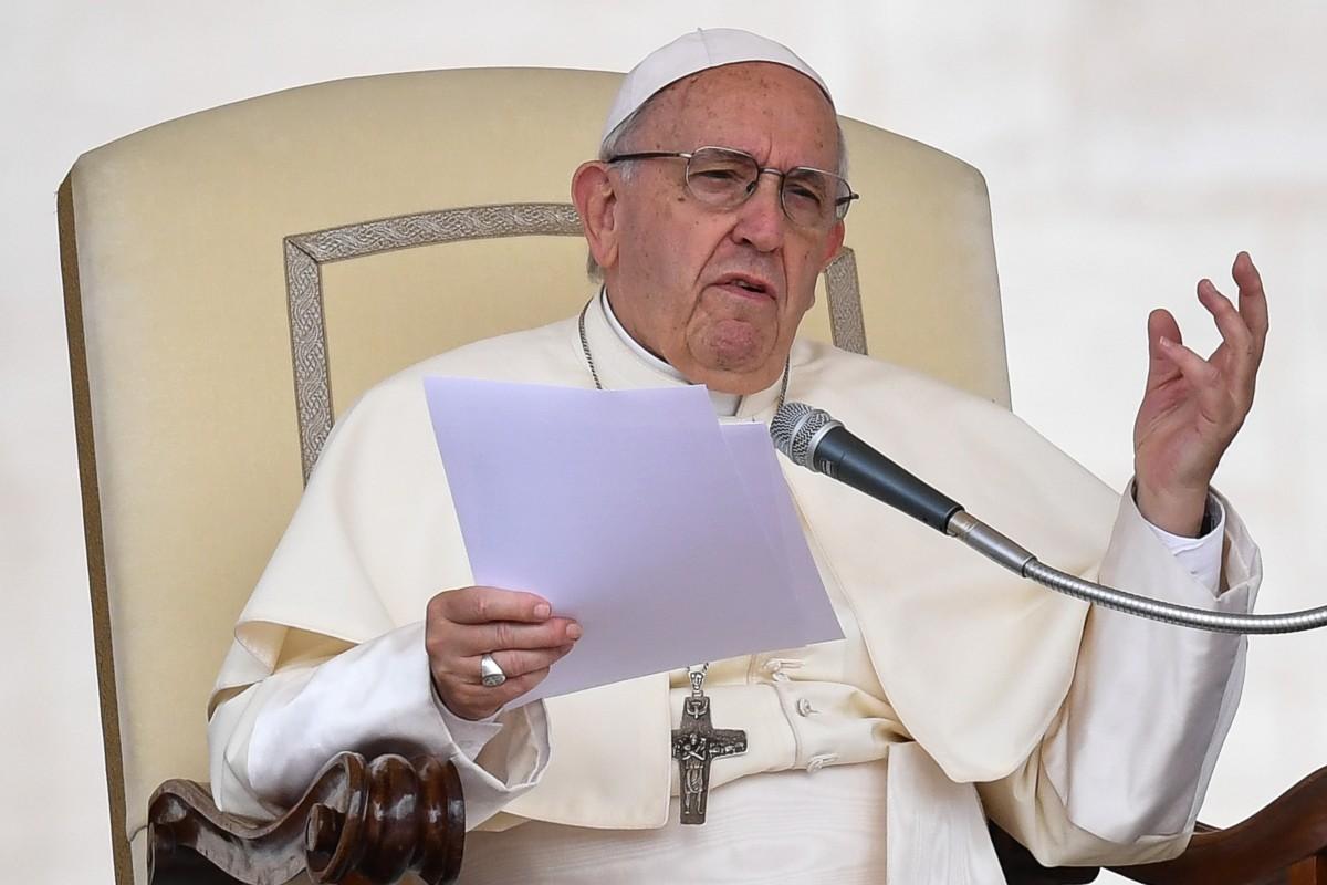 Papa pede ajuda internacional para os migrantes (AFP)